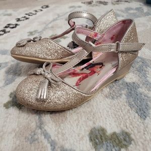 Gold Princess Elena Shoes Size 13